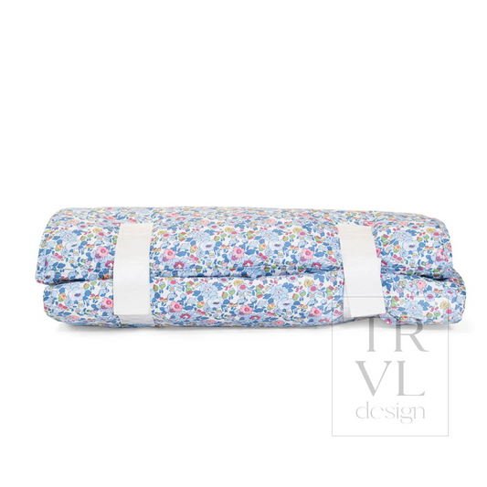 TRVL Bridgehampton Floral Nap Mat