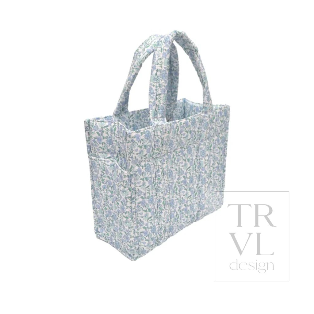 TRVL Hamptons Floral Quilted Go Go Tote